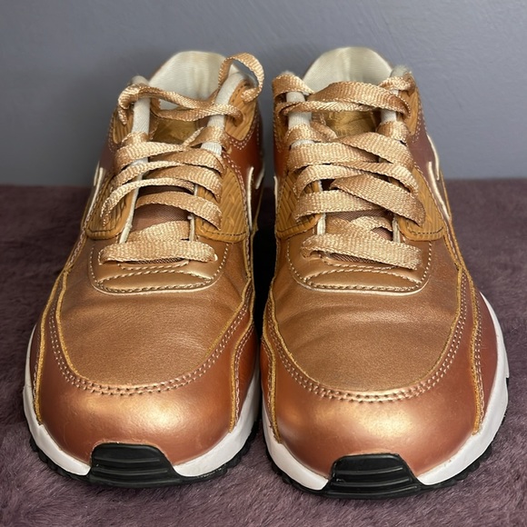 Nike Air Max 90 SE GS Metallic Bronze - Picture 2 of 7